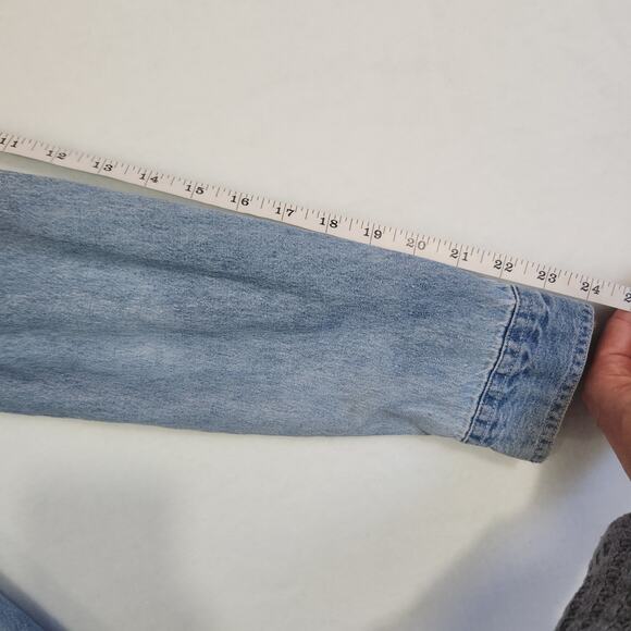 Vintage Christmas Denim Shirt Embroidered Redbirds Cardinals Long Sleeve Jean XL - Picture 14 of 15